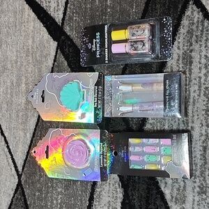 DISNEY PRINCESS SHIMMER LIP GLOSS MOLDED SHAPED LIP BALM NAIL-SET SHAKER…